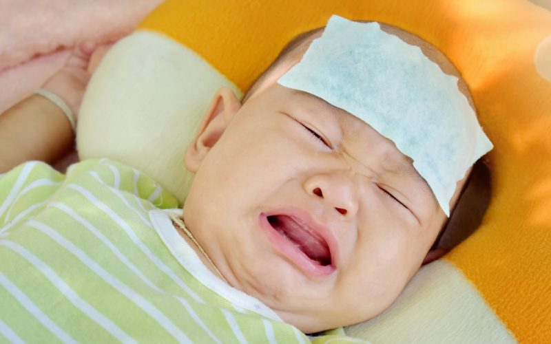 how-to-bring-down-baby-fever-800x500